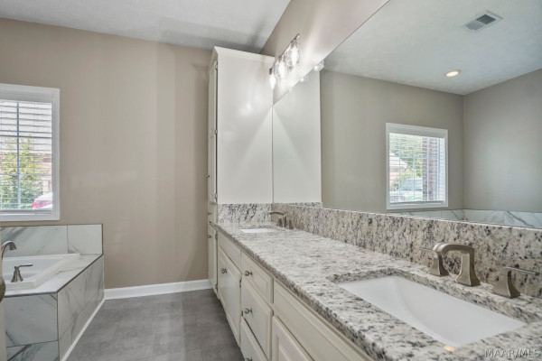 1440 Emerald Mountain Parkway