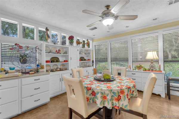 3932 Sunset Drive