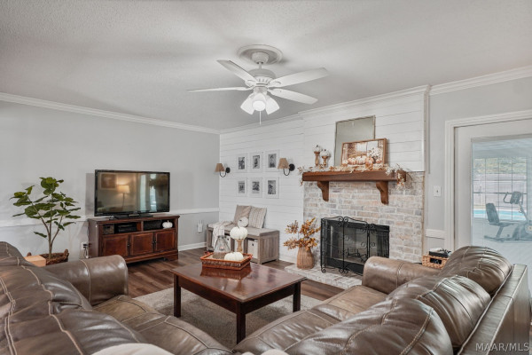 2331 N Cobb Loop