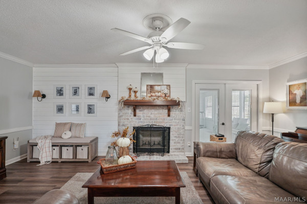 2331 N Cobb Loop