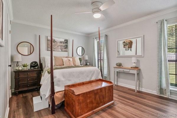 2331 N Cobb Loop