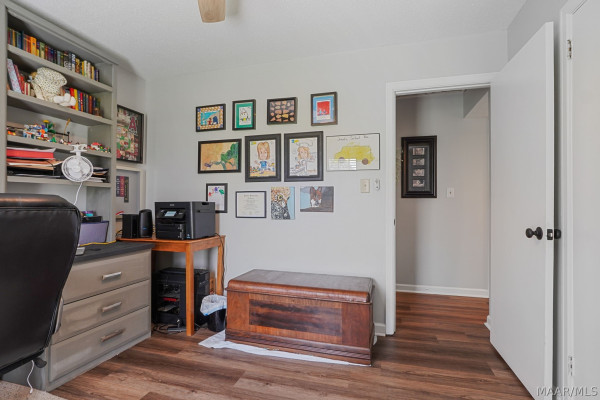 2331 N Cobb Loop