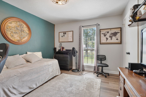 2331 N Cobb Loop