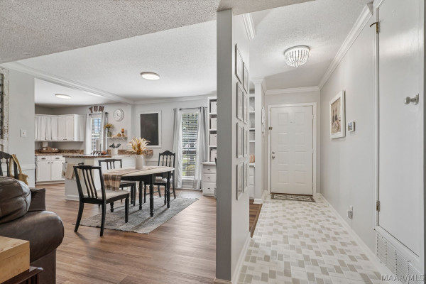 2331 N Cobb Loop