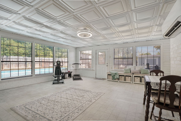 2331 N Cobb Loop