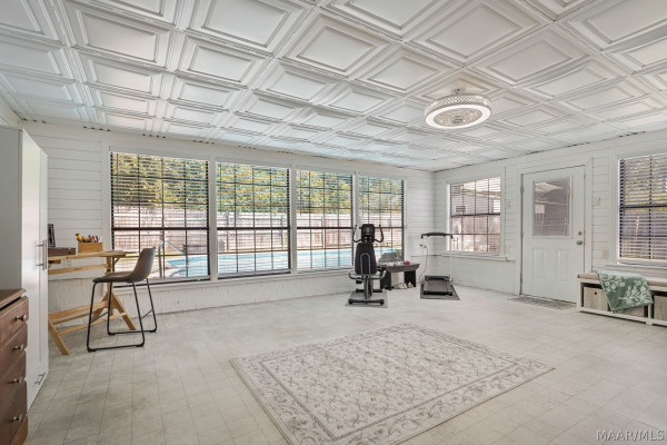 2331 N Cobb Loop