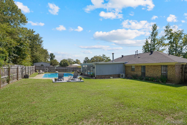 2331 N Cobb Loop