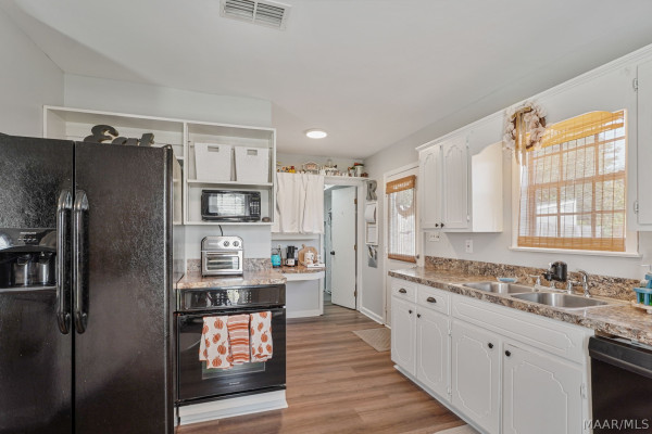 2331 N Cobb Loop
