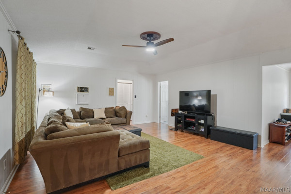 166 LEDYARD Drive