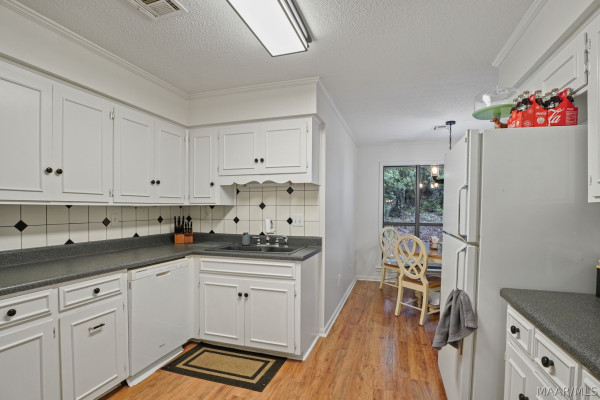 166 LEDYARD Drive