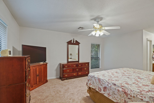 166 LEDYARD Drive