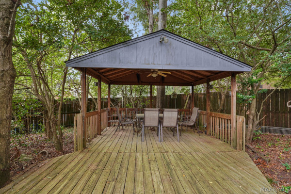 166 LEDYARD Drive