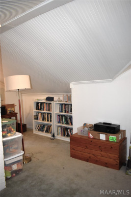 3135 CLOVERDALE Road