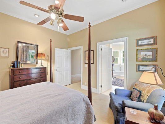 3201 Colline Close