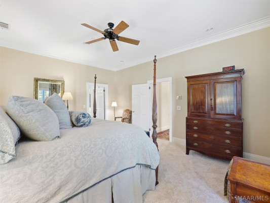 3201 Colline Close
