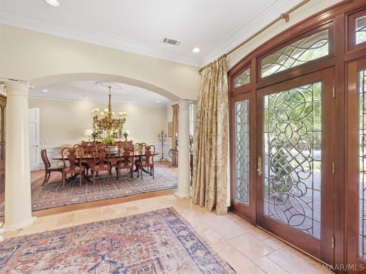 3201 Colline Close