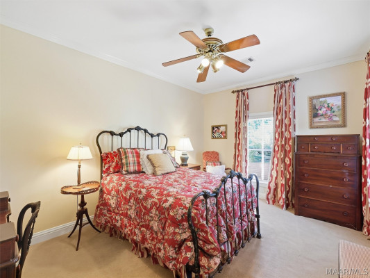 3201 Colline Close