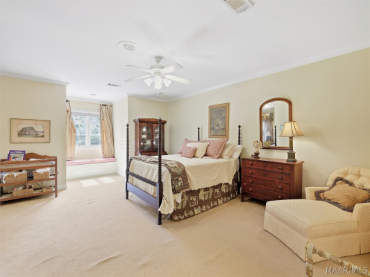 3201 Colline Close