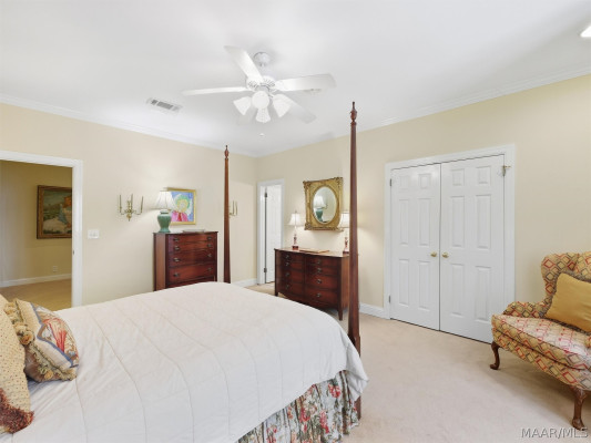 3201 Colline Close