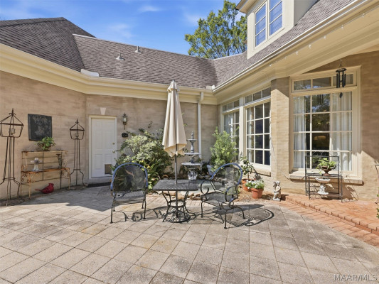 3201 Colline Close