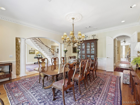 3201 Colline Close