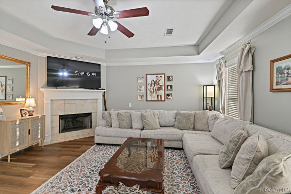 728 Buena Vista Loop