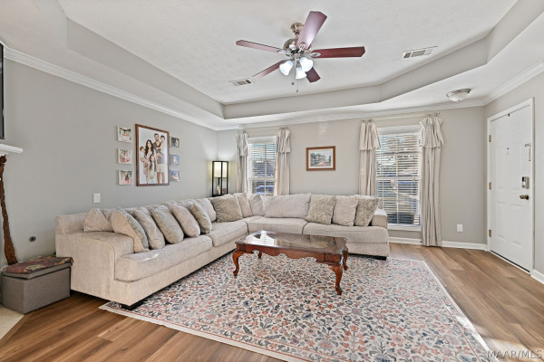 728 Buena Vista Loop