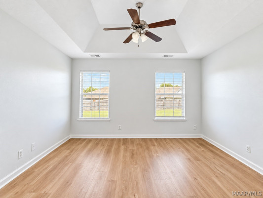 5868 HAMMERMILL Loop