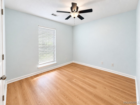 5868 HAMMERMILL Loop