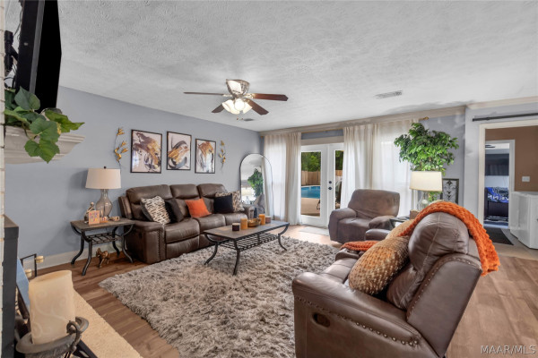 4309 Delmar Drive