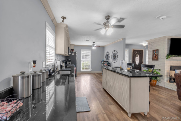 4309 Delmar Drive