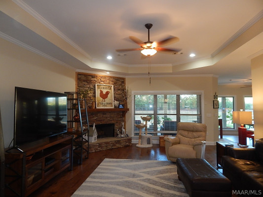 310 Hunters Ridge