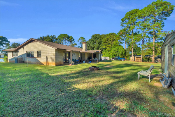 1527 PINERIDGE Court