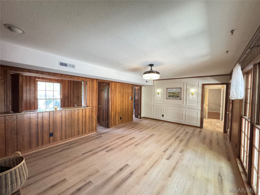 4001 Ray Drive