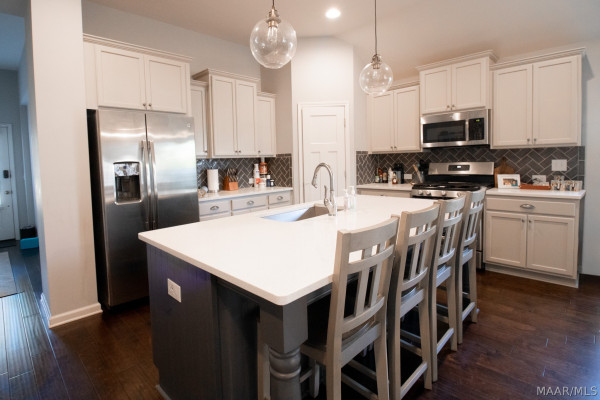 9147 White Poplar Circle