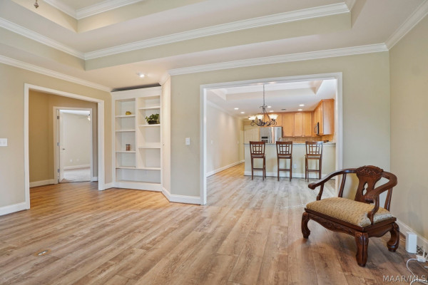 296 Meadowview Lane