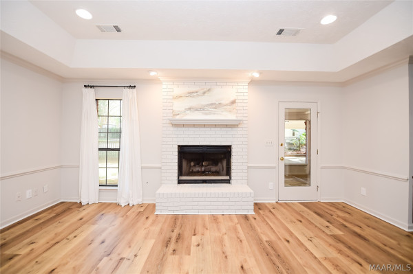 4124 Johnstown Drive