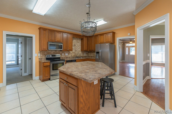 49 TIMBERBROOK Drive