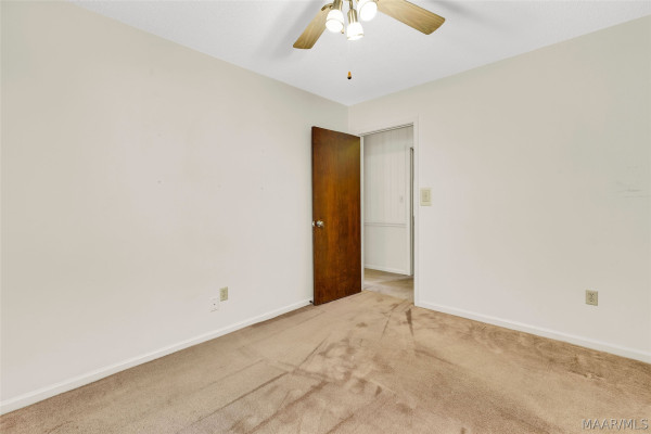 1237 Woodhill Court
