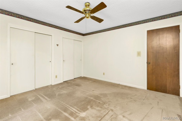 1237 Woodhill Court