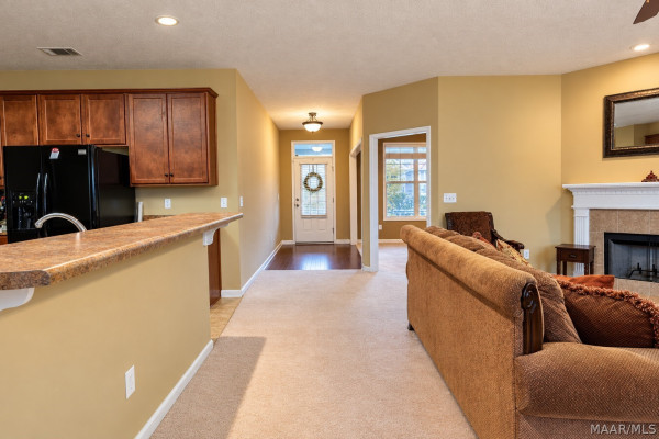 4255 Abbotts Walk