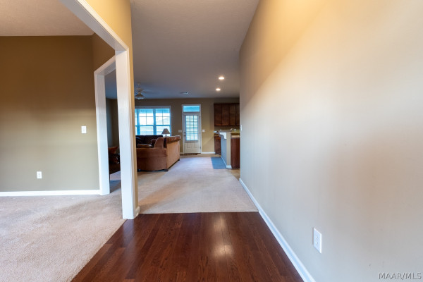 4255 Abbotts Walk