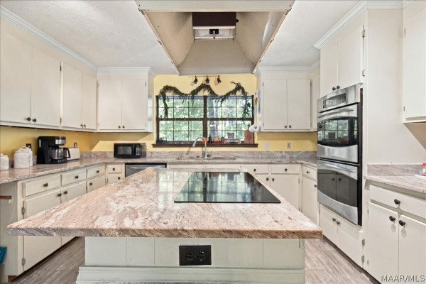 2240 Trotters Trail
