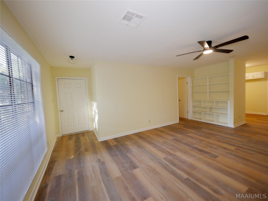 504 FERNDALE Court