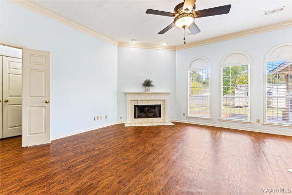 7363 Old Barn Road