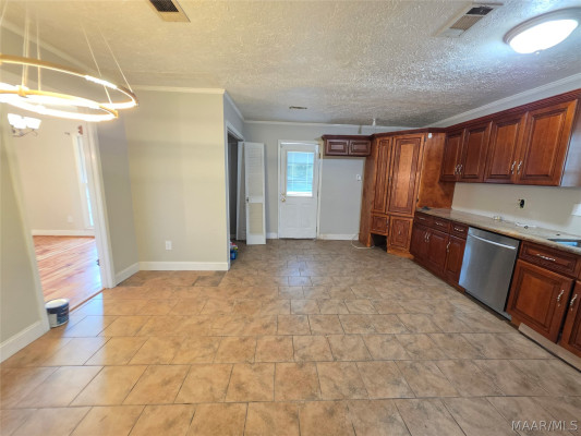 5652 CARRIAGE BROOK Road
