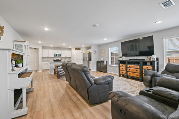 112 Kohn Drive