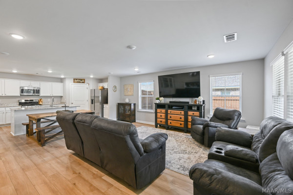 112 Kohn Drive