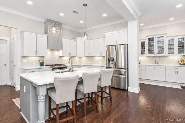 8549 Sunrise Loop