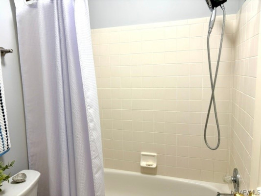 452 Caldwell Place